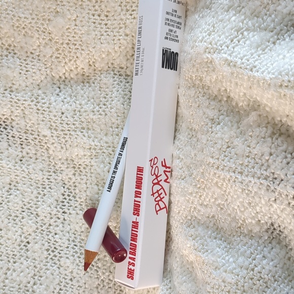 Uoma Beauty BADASS MF LIP LINER in Ross, 1.14g/0.04oz - Picture 1 of 6